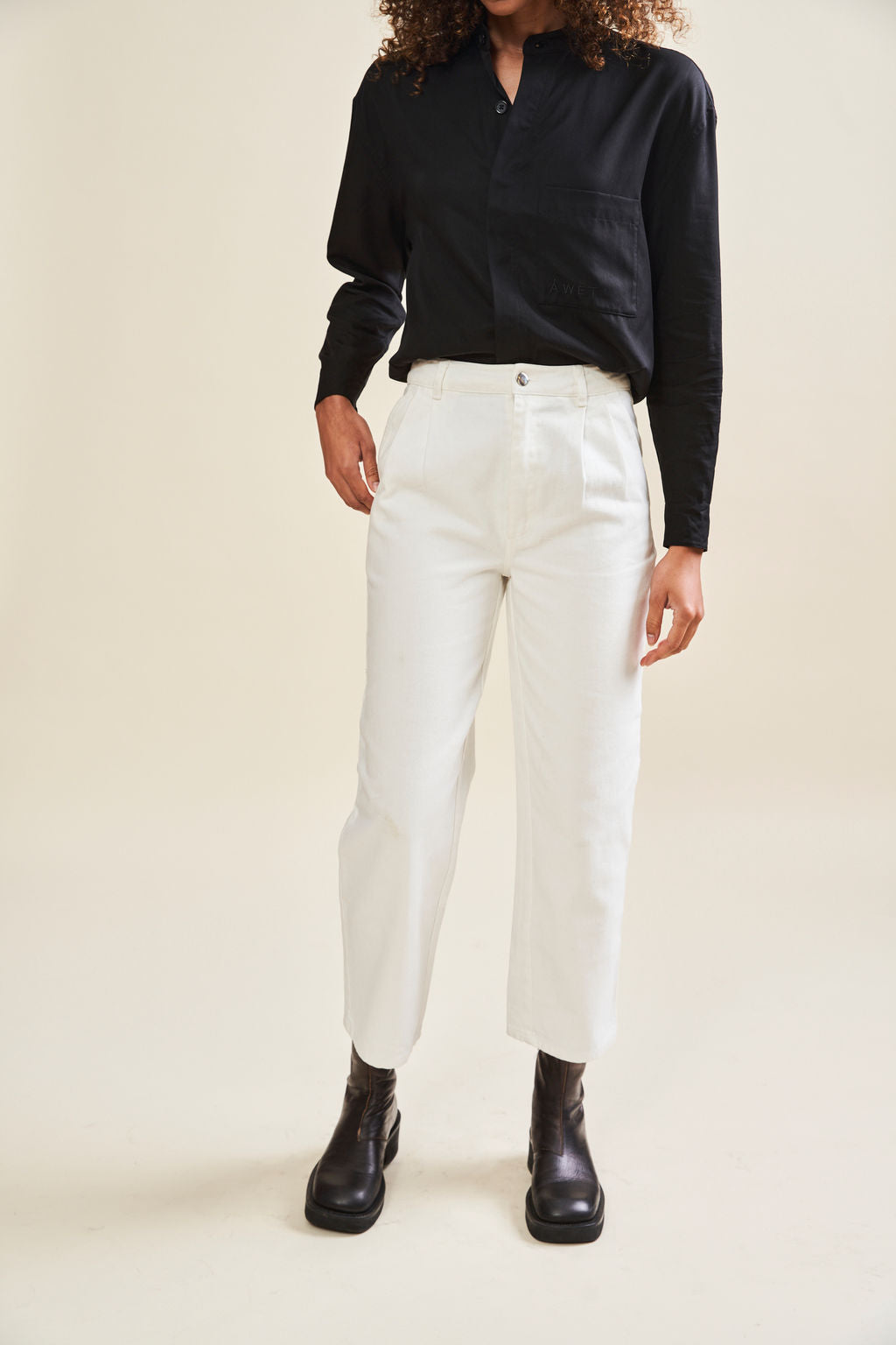 Nahom Bootcut Pant White